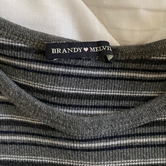 brandy melville crop top - Picture 2 of 2